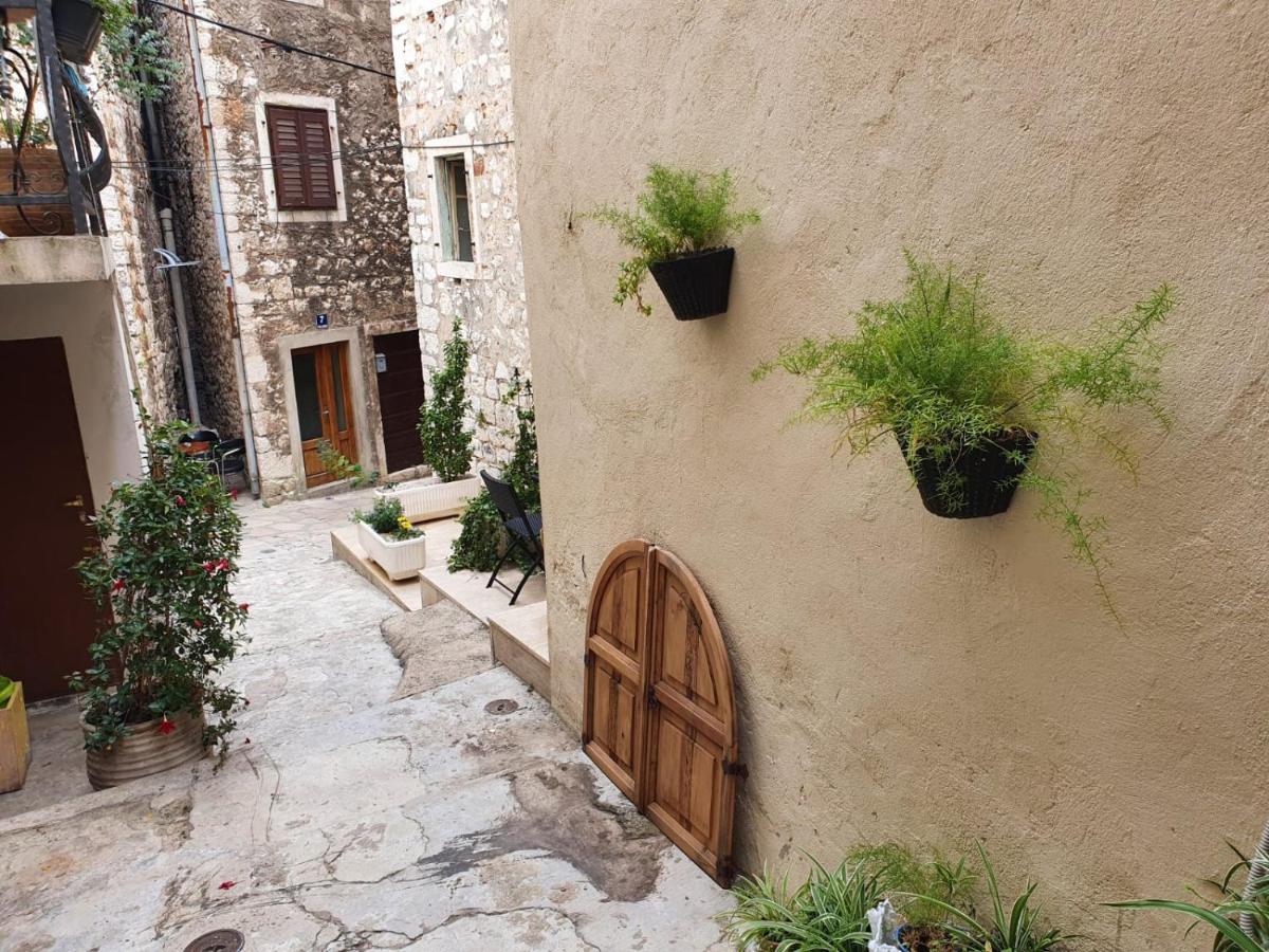 Room With Shared Bathroom House Gorica Šibenik Esterno foto